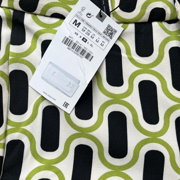 ZARA GEOMETRIC PRINT MINI FLARE PANTS - Picture 4 of 5